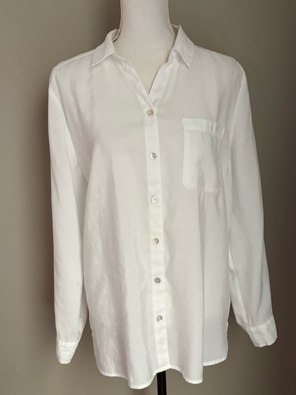 Chicos 2 Top Women’s L White Long Sleeve Button Down Shirt Collar Modal Stretch
